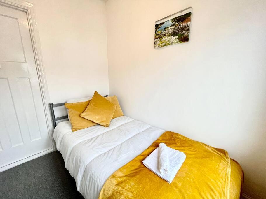 Portsmouth 3 Bedroom Getaway, Sleeps 6 Exterior photo